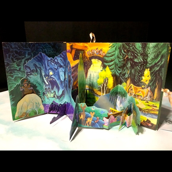 DISNEY SNOW WHITE AND THE SEVEN DWARFS THEATER 90s - Picture 4 of 16